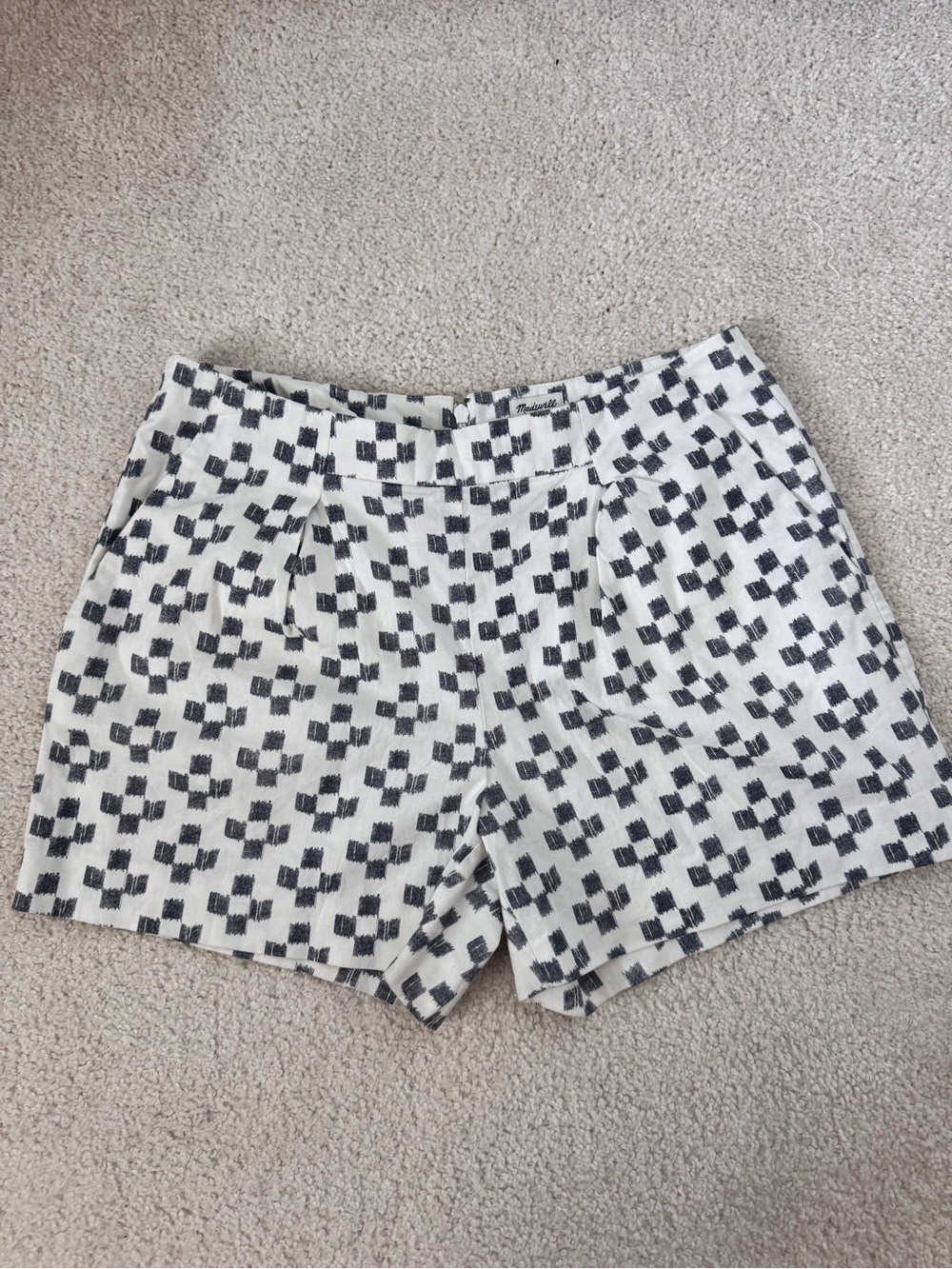 Madewell Black & White Geometric Print Shorts